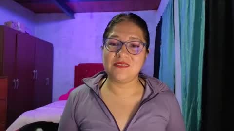 scarlett_widow online show from November 25, 2025, 4:12 am