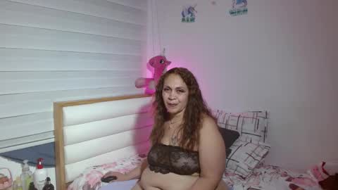 scarlettbooty online show from October 23, 2025, 2:22 am