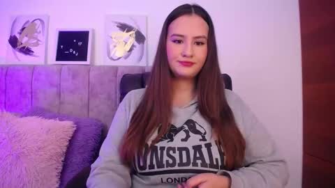 Snapshot of scarlettbrowmn chatting on January 12, 2025, 2:24 am Sara online show from January 12, 2025, 2:24 am