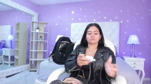 Scarlette  online show from November 9, 2025, 12:03 pm