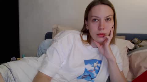 Snapshot of scarlettford chatting on October 29, 2025, 3:03 pm Scarlett online show from October 29, 2025, 3:03 pm