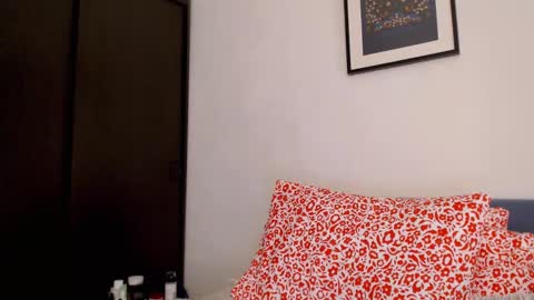 Scarlett online show from January 9, 2026, 1:47 pm