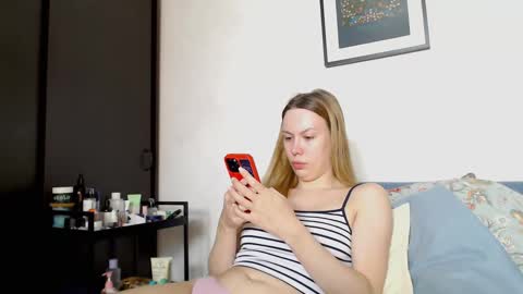 Scarlett online show from February 25, 2026, 7:40 am