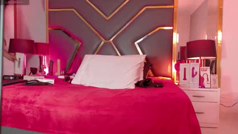 Scarlett Hot online show from November 23, 2025, 12:16 pm