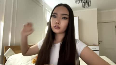 Snapshot of scarlettleszczynski chatting on April 9, 2026, 12:43 pm scarlettleszczynski online show from April 9, 2026, 12:43 pm