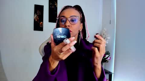 Scarlett online show from February 22, 2025, 9:15 pm