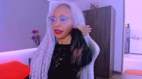 Scarlett online show from July 15, 2026, 9:42 pm