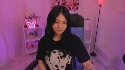 scarlettmurr online show from October 2, 2025, 7:15 am