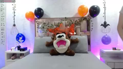 Scarlet online show from October 25, 2025, 11:29 am