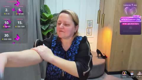 Scarlett online show from January 6, 2026, 5:33 am