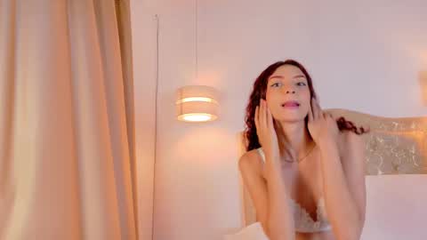 scarlettt_moon online show from November 6, 2025, 7:37 pm