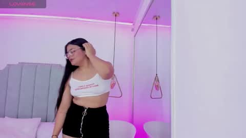 Scarlett Whitmore online show from November 30, 2025, 5:00 am