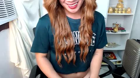 Snapshot of scarletxxxx chatting on December 19, 2024, 3:30 pm Queen Scarlet online show from December 19, 2024, 3:30 pm