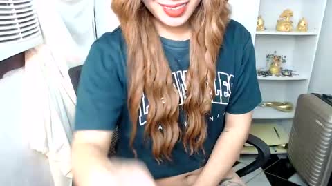 Snapshot of scarletxxxx chatting on January 4, 2025, 10:49 am Queen Scarlet online show from January 4, 2025, 10:49 am