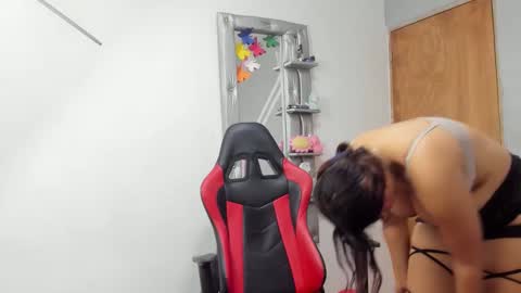 Snapshot of scarllet_lan chatting on December 7, 2024, 7:27 am scarllet_lan online show from December 7, 2024, 7:27 am