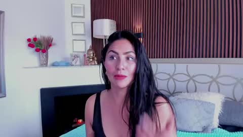Snapshot of scarrlet_fox chatting on April 30, 2026, 7:42 pm Scarlet online show from April 30, 2026, 7:42 pm