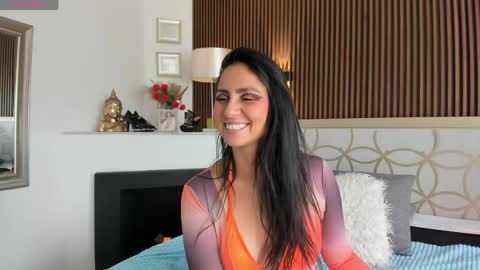 Snapshot of scarrlet_fox chatting on May 15, 2026, 7:43 pm Scarlet online show from May 15, 2026, 7:43 pm