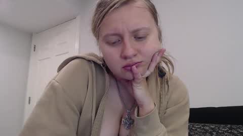 Snapshot of scartit chatting on October 8, 2025, 2:47 pm ScarTit Bernhard online show from October 8, 2025, 2:47 pm