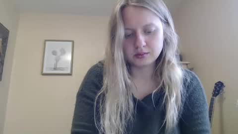 Snapshot of scartit chatting on November 20, 2025, 6:18 pm ScarTit Bernhard online show from November 20, 2025, 6:18 pm