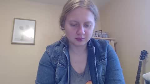 Snapshot of scartit chatting on November 25, 2025, 7:03 pm ScarTit Bernhard online show from November 25, 2025, 7:03 pm