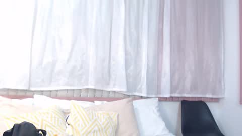 SCARLET online show from December 15, 2025, 11:14 am