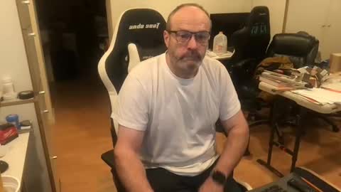 Snapshot of schief6218 chatting on February 16, 2026, 7:59 am schief6218 online show from February 16, 2026, 7:59 am