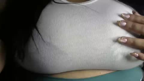 mai latina online show from November 8, 2025, 10:59 am