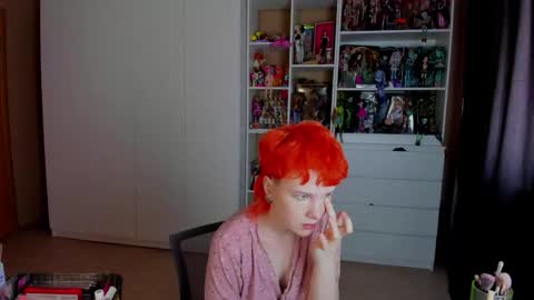 Snapshot of school_love chatting on June 4, 2026, 7:25 am Rina online show from June 4, 2026, 7:25 am