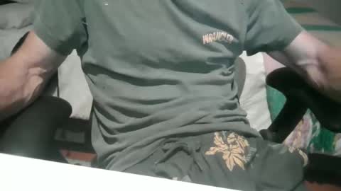 Snapshot of sclad83 chatting on September 16, 2025, 12:06 pm sclad83 online show from September 16, 2025, 12:06 pm