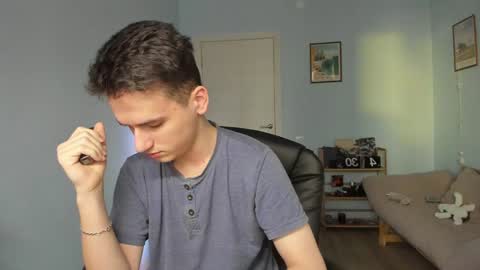 Thomas brunette and Alex blond online show from January 17, 2025, 7:51 am