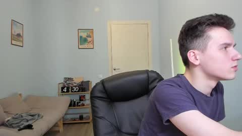 Thomas brunette and Alex blond online show from February 27, 2025, 8:17 am