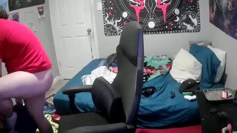 scoobysnaxxxxx online show from January 16, 2025, 3:56 am