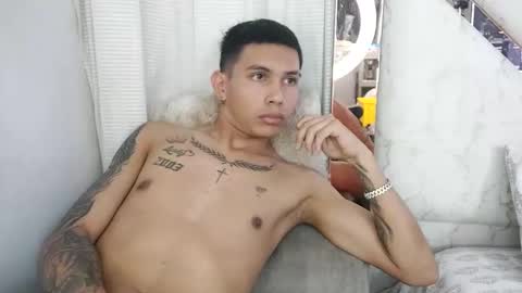 Snapshot of scook_gray chatting on April 2, 2026, 6:27 pm scook_gray online show from April 2, 2026, 6:27 pm