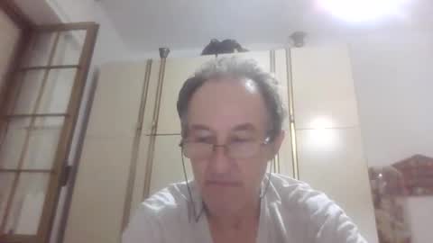 scotchwhieskie online show from September 10, 2025, 6:52 pm