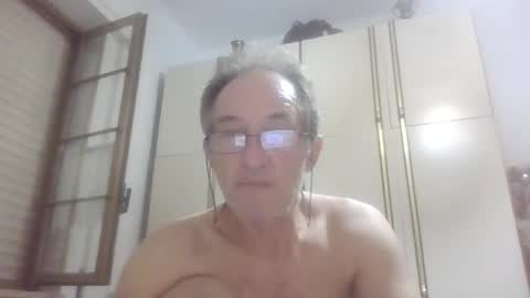 scotchwhieskie online show from September 11, 2025, 6:52 pm