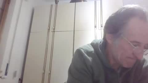 scotchwhieskie online show from October 17, 2025, 7:05 pm