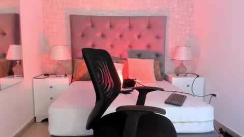 scott__knight online show from November 10, 2025, 9:58 pm