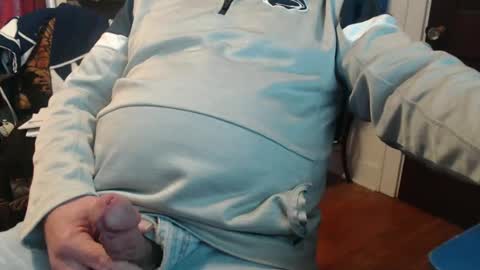 Snapshot of scottbearfun chatting on February 6, 2025, 4:25 pm scottbearfun online show from February 6, 2025, 4:25 pm