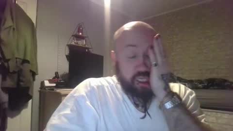 Richard James online show from April 19, 2026, 12:54 am
