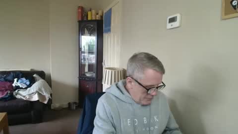James online show from October 18, 2025, 11:33 am