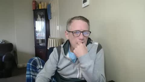 James online show from November 3, 2025, 10:49 am