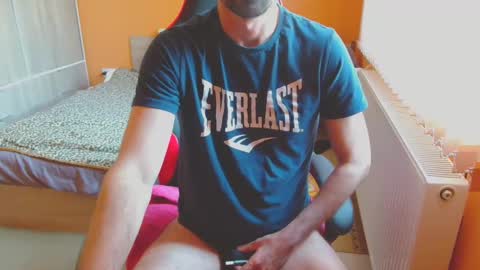 Snapshot of scotty_98 chatting on January 25, 2025, 10:19 am scotty_98 online show from January 25, 2025, 10:19 am