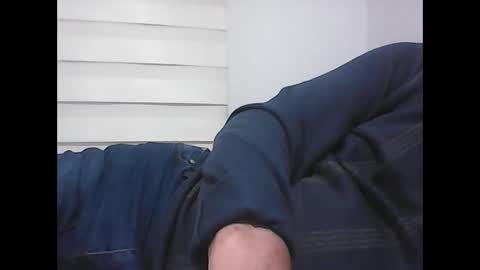 Evren online show from April 25, 2026, 4:48 pm