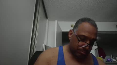 sdblkmale2131 online show from September 21, 2025, 1:13 pm