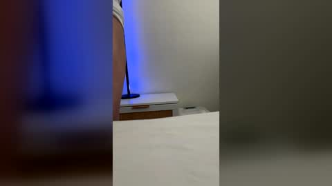 blonde quad online show from July 25, 2026, 9:34 pm