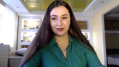 Snapshot of sea_cocktail chatting on December 6, 2024, 10:05 am Elizabeth  online show from December 6, 2024, 10:05 am