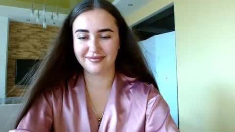Elizabeth  online show from July 6, 2026, 7:16 am