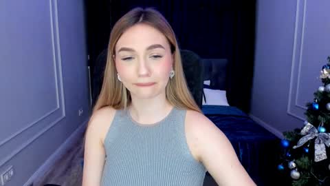 Kate online show from December 30, 2024, 4:08 pm