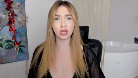 Kate online show from January 14, 2025, 4:15 am