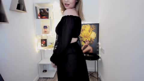 Kate online show from January 24, 2025, 11:26 am